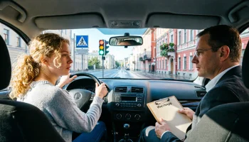 Как выбрать автошколу в Москве и получить водительские права