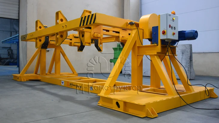 Кантователь дорожных плит: новинка от завода "М-Конструктор"