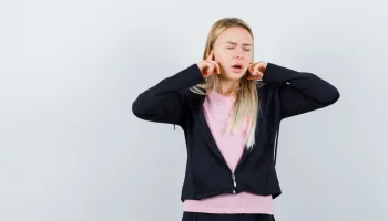 Стройка и лай собак раздражают меньше всего: какие шумы россияне готовы терпеть