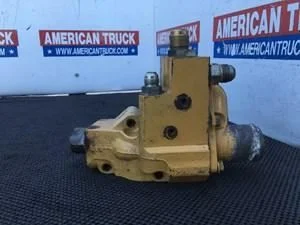 б/у корпус термостата для двигателя caterpillar c7 3