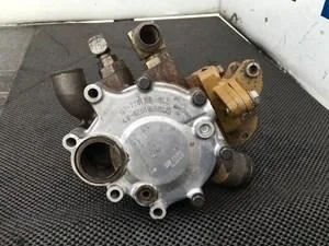 запас # 14338 тип детали детали двигателя / водяные насосы марка двигателя гусеница модель двигателя 3126 кастинг# 107-7701, 187-8957 марка грузовика гусеница модель грузовика 3126 основной заряд 0.00 сторона n/a состояние использованный описание бывший в пользовании водонасос с корпусом для катериппера 3126 0