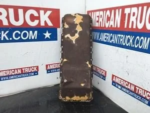 запас # 34759 тип детали детали двигателя / масляные поддоны марка двигателя гусеница модель двигателя c7 кастинг# 1154170 марка грузовика гусеница модель грузовика c7 основной заряд 0.00 сторона n/a состояние использованный описание подержанный поддон для масла двигателя caterpillar c7, краска отслаивается 2