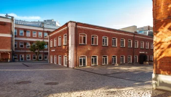 За год на 20% вырос спрос на офисы в лофт-квартале «Товарищество Рябовской Мануфактуры» от компаний, занимающихся разработкой ИИ-решений