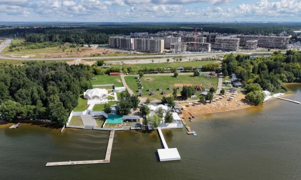 Выяснили, как близость к водоему меняет повседневные привычки городских жителей