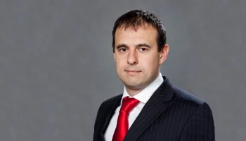 Чего ждать FM-компаниям от падающего «ключа»: 2 сценария на ближайший год