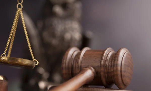 Помощь юриста в решении споров по государственным и негосударственным контрактам в Санкт-Петербурге 0