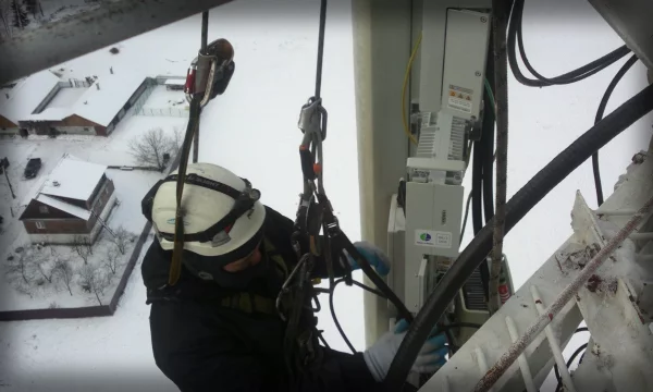 Альпинисты. Все виды высотных работ. Монтаж. Покраска фасада. Мойка окон. Наружная реклама. 3