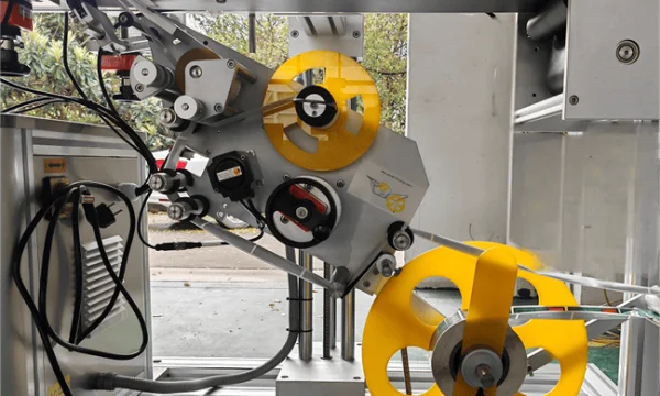 Автоматическая этикетировочная машина AS-P01Z 2