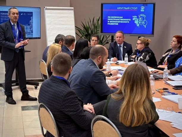 Нижневартовские депутаты собирают наказы от населения, чтобы включить их в свежий план развития города