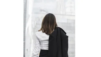 Сохранение доли очных вакансий поддержит офисную недвижимость