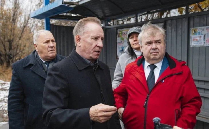 Нижневартовские депутаты ищут способ заасфальтировать путь к дачам