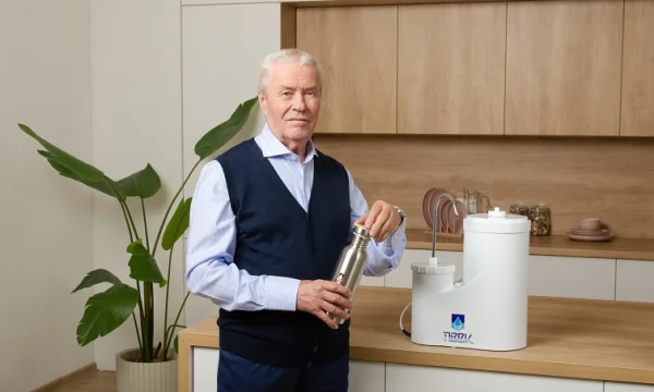 Алексей Горшков, разработчик ПВВК и кандидат технических наук, рассказывает почему pH воды напрямую влияет на биохимию человека