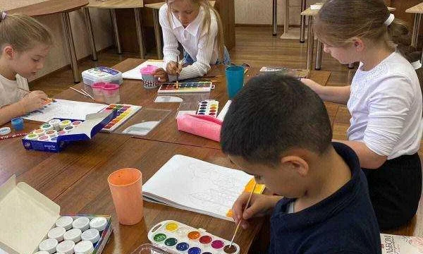 Добро пожаловать в ОБРАЗОВАНИЕ ПЛЮС КМВ: частный детский сад, где ребенок растет счастливым 3