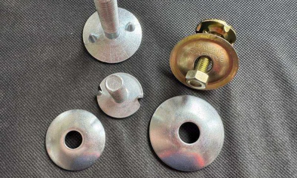 Норийные болты DIN 15237 &mdash; надежное крепление для элеваторных систем 0