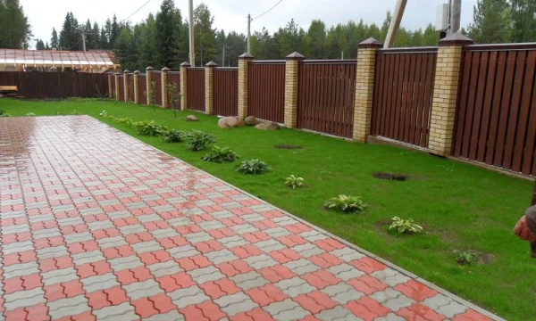 Купить  тротуарную плитку в Луганске 0