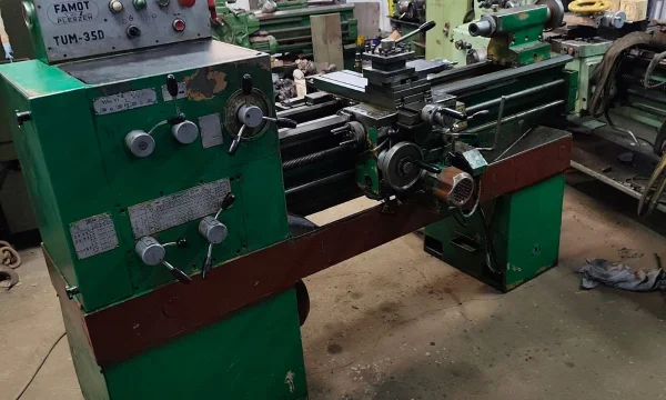 TUM35D токарно винторезный станок 0