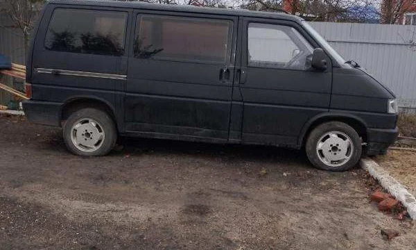 Продам авто Volkswagen Transporter T4 — рабочий дизельный минивэн в хорошем состоянии 3