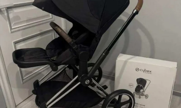 Отдаём бесплатно! Коляска Cybex Priam 3 в 1 2