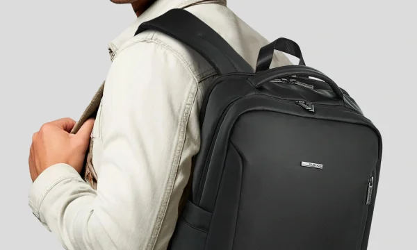 GOLDEN WOLF: оптовые и розничные продажи брендовых рюкзаков и сумок 0