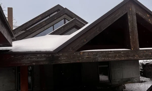 Продаётся новый 2-этажный дом, 550 м&sup2;, участок 10 соток Луганск 2