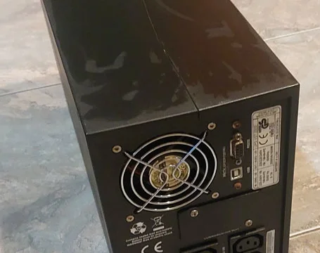 ИБП Riello VST 2000 3