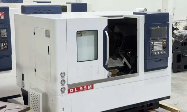Токарный станок с ЧПУ DL55M Fanuc с фрезерованием &mdash; в наличии на складе в СПб 0