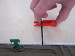Как укладывать плитку из керамогранита