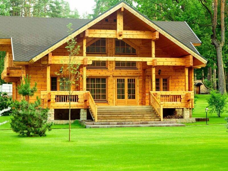 Строительство дома. Какой дом лучше деревянный или кирпичный?